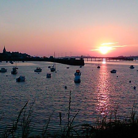 Logis Hotel Bellevue Roscoff Eksteriør bilde