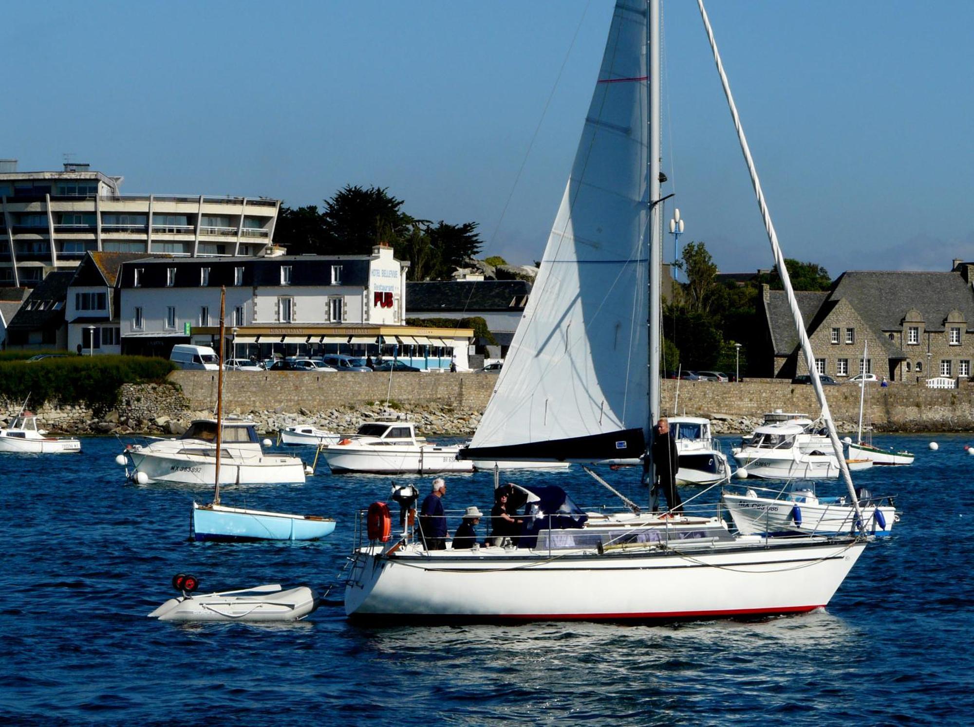 Logis Hotel Bellevue Roscoff Eksteriør bilde