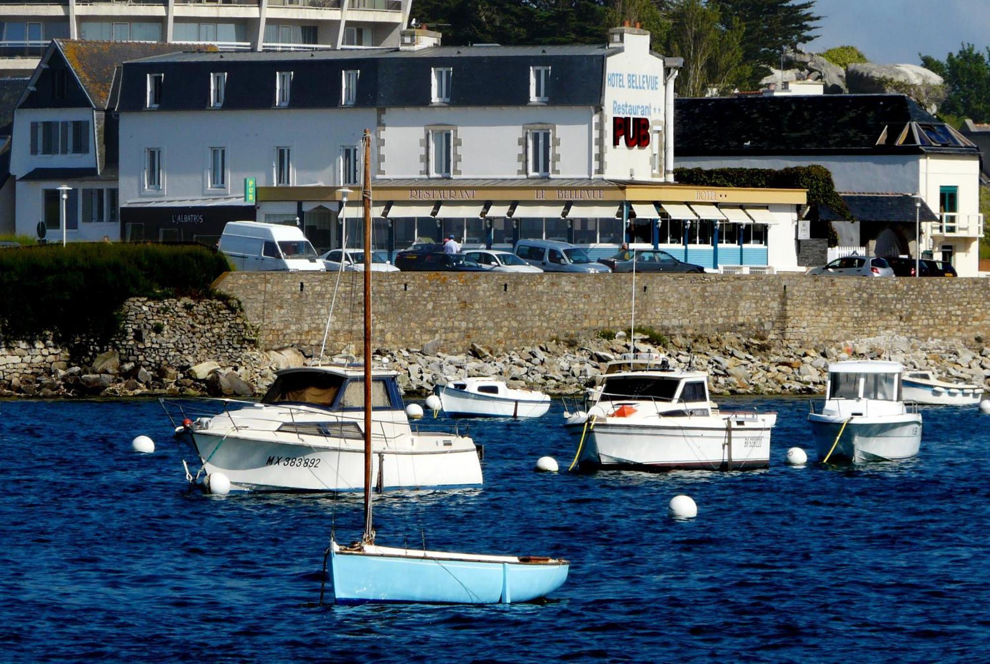 Logis Hotel Bellevue Roscoff Eksteriør bilde