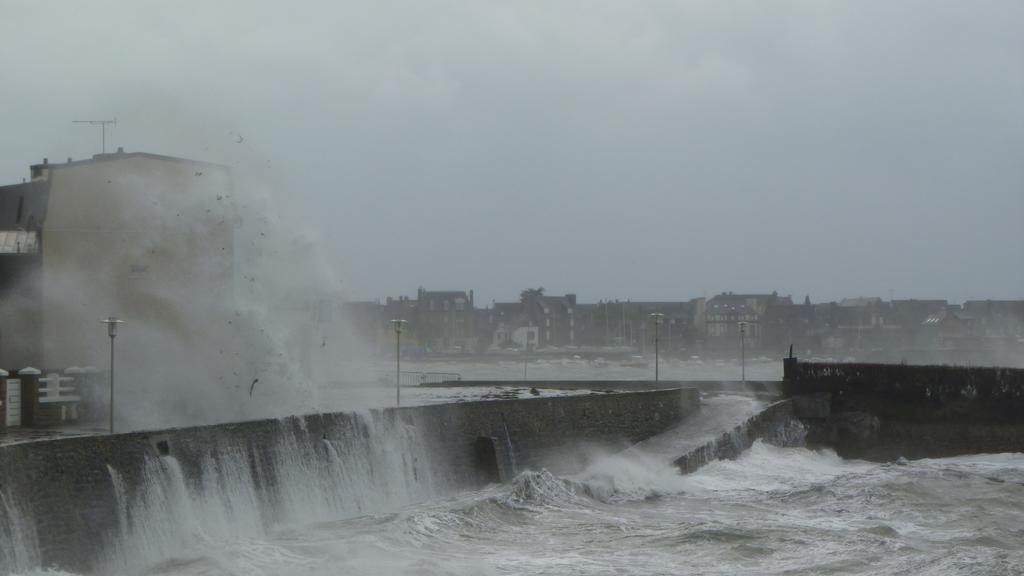 Logis Hotel Bellevue Roscoff Eksteriør bilde